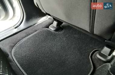 Позашляховик / Кросовер Dodge Journey 2015 в 