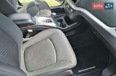 Позашляховик / Кросовер Dodge Journey 2015 в 