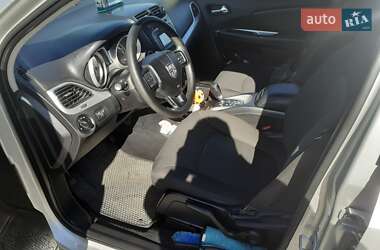 Внедорожник / Кроссовер Dodge Journey 2011 в 