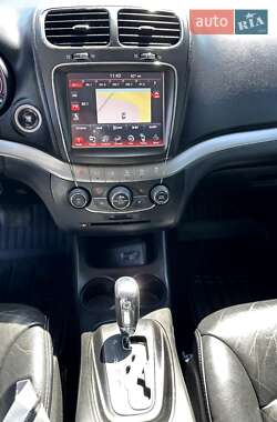 Позашляховик / Кросовер Dodge Journey 2015 в 
