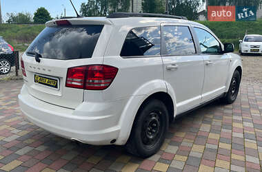 Позашляховик / Кросовер Dodge Journey 2016 в 