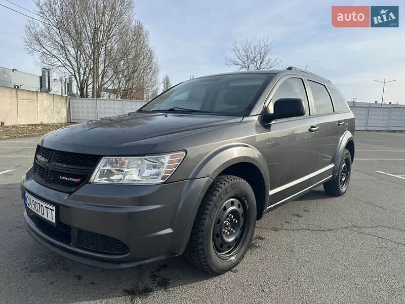 Позашляховик / Кросовер Dodge Journey 2016 в 