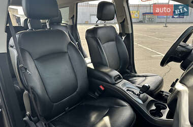 Позашляховик / Кросовер Dodge Journey 2016 в 