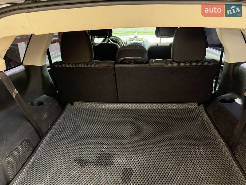 Внедорожник / Кроссовер Dodge Journey 2015 в Виннице