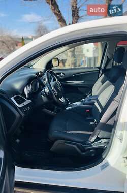 Внедорожник / Кроссовер Dodge Journey 2016 в 