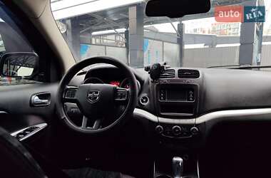 Внедорожник / Кроссовер Dodge Journey 2015 в 