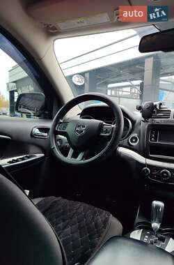 Внедорожник / Кроссовер Dodge Journey 2015 в 
