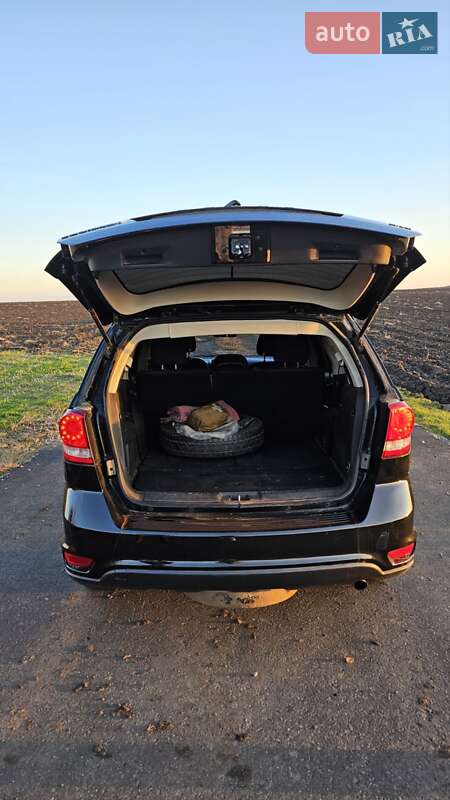 Позашляховик / Кросовер Dodge Journey 2015 в Жашківу