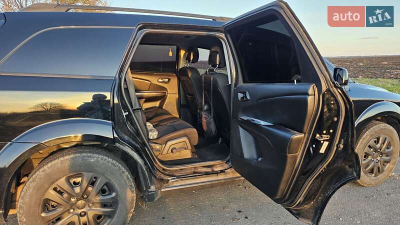 Позашляховик / Кросовер Dodge Journey 2015 в Жашківу