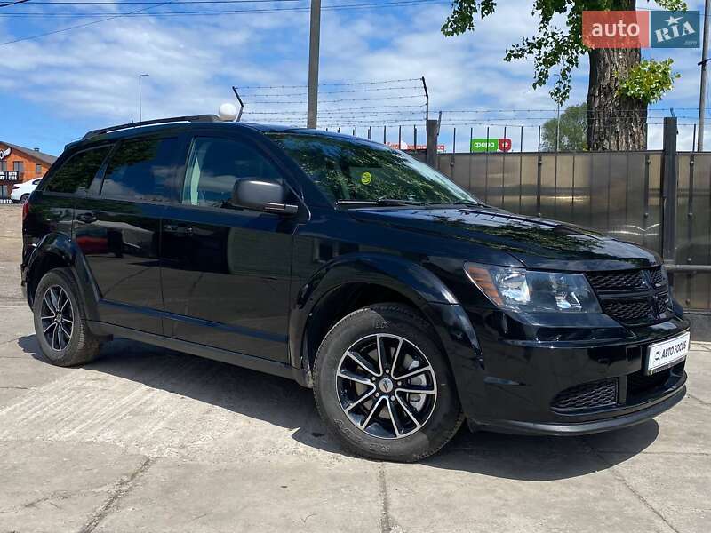 Позашляховик / Кросовер Dodge Journey 2018 в 