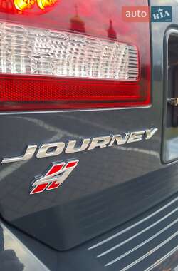 Внедорожник / Кроссовер Dodge Journey 2018 в 