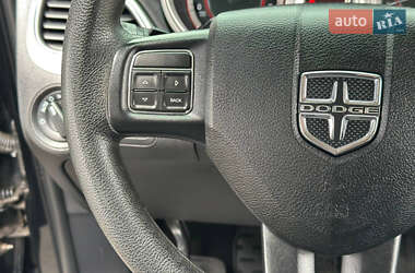 Позашляховик / Кросовер Dodge Journey 2018 в 