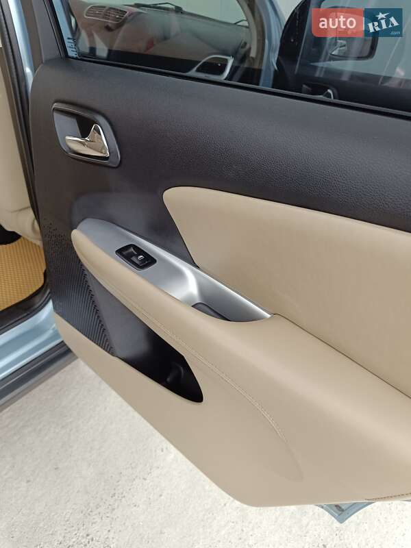 Внедорожник / Кроссовер Dodge Journey 2013 в Ровно