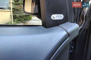 Позашляховик / Кросовер Dodge Journey 2009 в 
