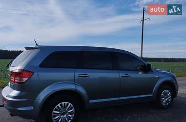 Внедорожник / Кроссовер Dodge Journey 2010 в 