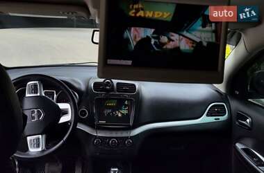 Позашляховик / Кросовер Dodge Journey 2015 в 