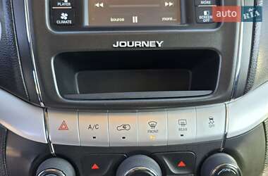Внедорожник / Кроссовер Dodge Journey 2015 в 