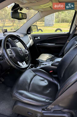 Внедорожник / Кроссовер Dodge Journey 2015 в 