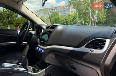 Позашляховик / Кросовер Dodge Journey 2017 в 