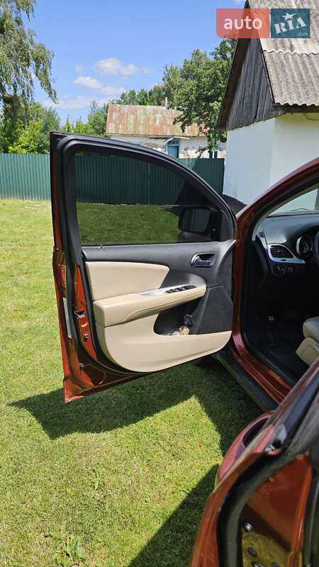 Внедорожник / Кроссовер Dodge Journey 2012 в Радивилове