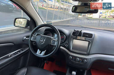 Позашляховик / Кросовер Dodge Journey 2018 в 