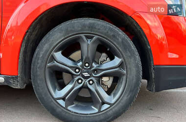 Позашляховик / Кросовер Dodge Journey 2018 в 