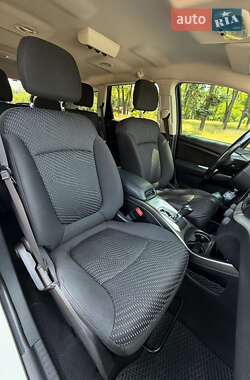 Внедорожник / Кроссовер Dodge Journey 2016 в 
