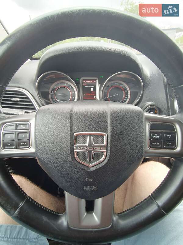 Внедорожник / Кроссовер Dodge Journey 2014 в Кривом Роге