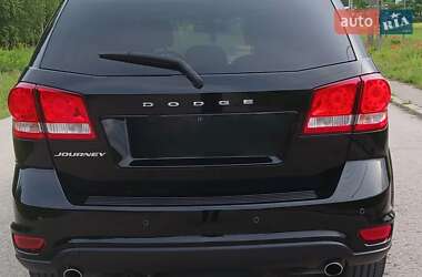 Позашляховик / Кросовер Dodge Journey 2015 в 