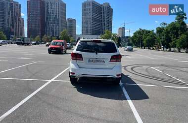Внедорожник / Кроссовер Dodge Journey 2015 в 