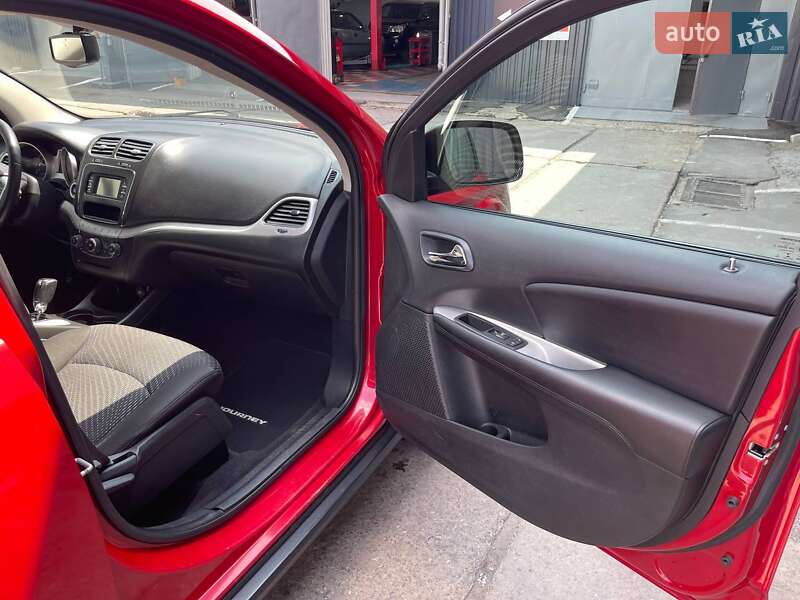 Позашляховик / Кросовер Dodge Journey 2016 в Харкові фото 8 Позашляховик / Кросовер Dodge Journey 2016 в Харкові