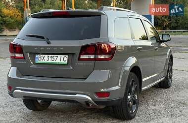 Позашляховик / Кросовер Dodge Journey 2020 в 