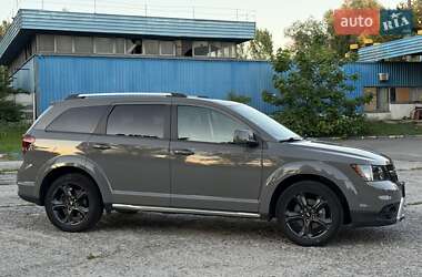 Позашляховик / Кросовер Dodge Journey 2020 в 