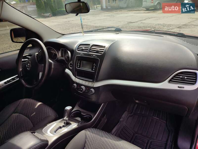 Внедорожник / Кроссовер Dodge Journey 2016 в Лубнах
