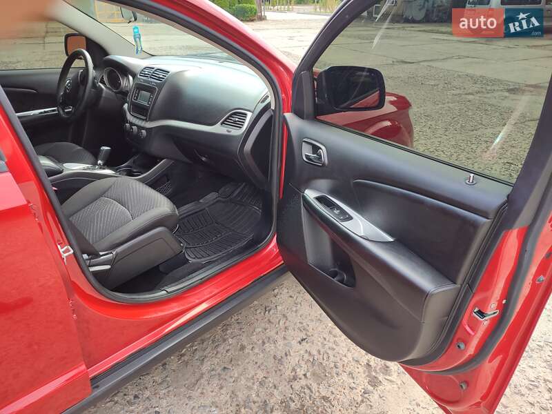 Внедорожник / Кроссовер Dodge Journey 2016 в Лубнах