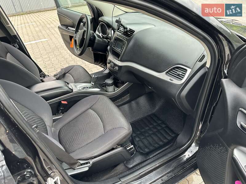 Внедорожник / Кроссовер Dodge Journey 2012 в Черновцах