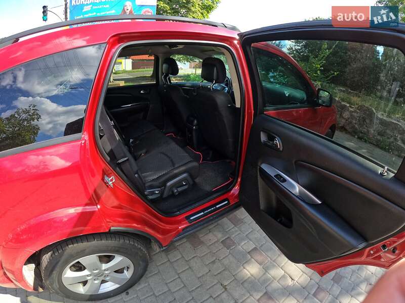 Внедорожник / Кроссовер Dodge Journey 2016 в Черкассах