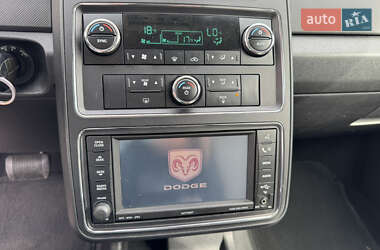Внедорожник / Кроссовер Dodge Journey 2010 в 