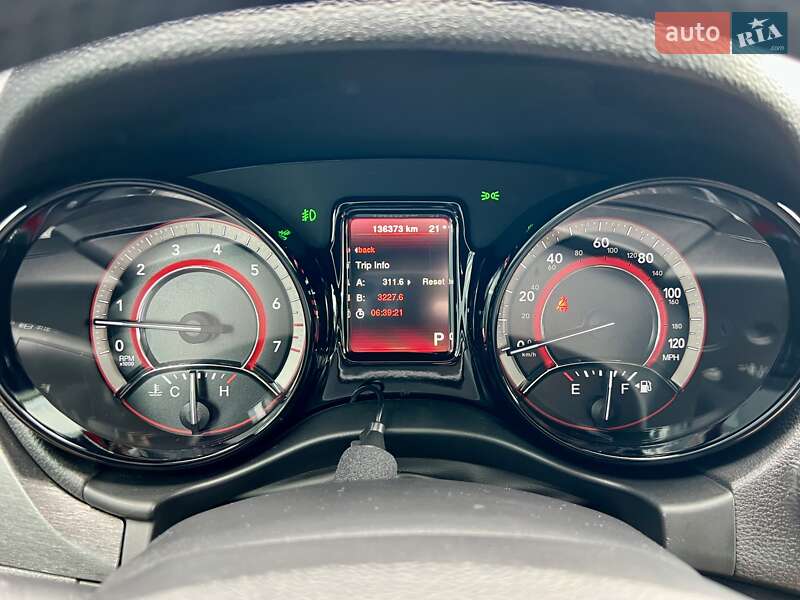 Позашляховик / Кросовер Dodge Journey 2016 в Києві