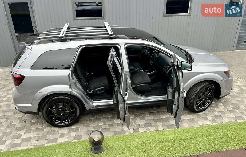 Позашляховик / Кросовер Dodge Journey 2016 в Києві