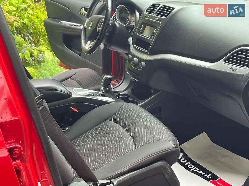 Внедорожник / Кроссовер Dodge Journey 2017 в Киеве фото 29 Внедорожник / Кроссовер Dodge Journey 2017 в Киеве