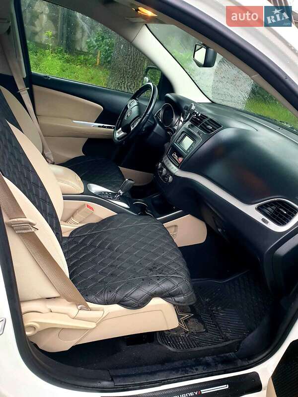 Позашляховик / Кросовер Dodge Journey 2016 в Києві фото 8 Позашляховик / Кросовер Dodge Journey 2016 в Києві