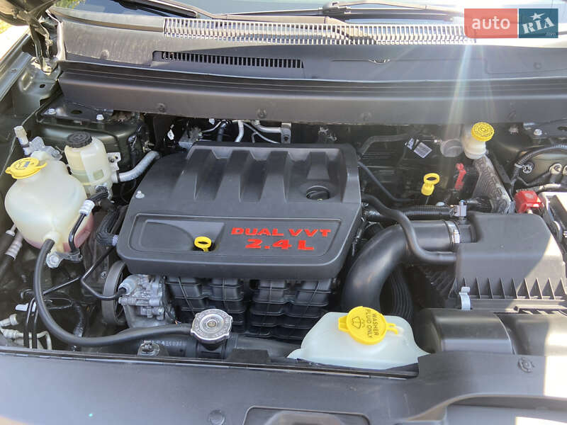 Позашляховик / Кросовер Dodge Journey 2016 в Чернівцях