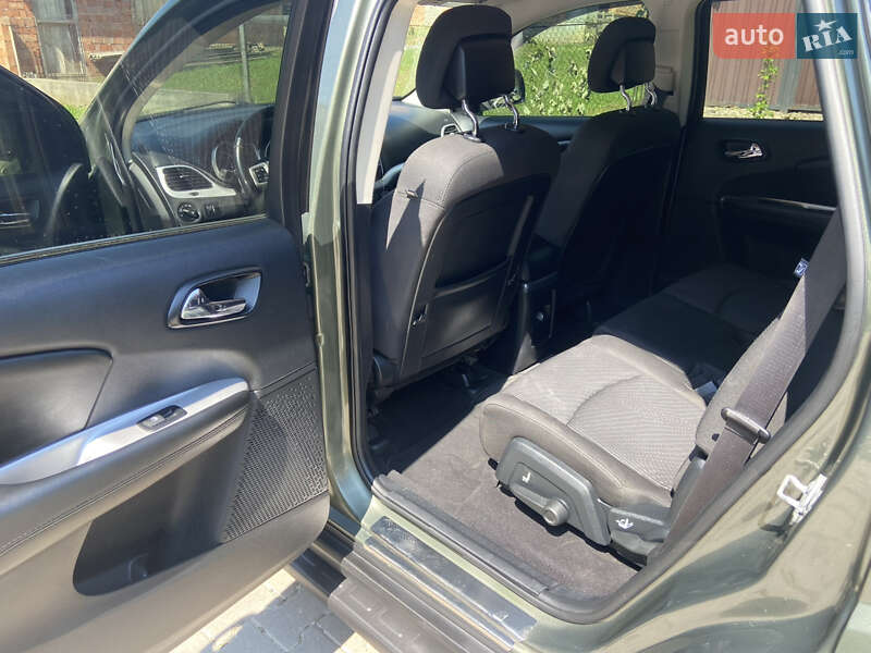 Позашляховик / Кросовер Dodge Journey 2016 в Чернівцях