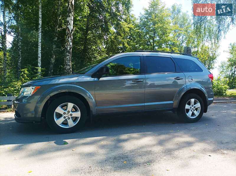 Внедорожник / Кроссовер Dodge Journey 2012 в Малине