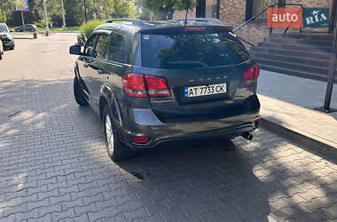 Позашляховик / Кросовер Dodge Journey 2016 в 