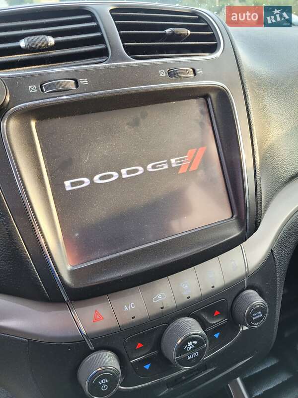Внедорожник / Кроссовер Dodge Journey 2015 в Львове