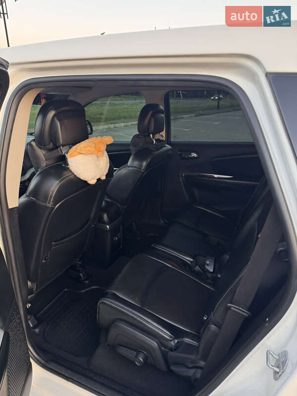 Внедорожник / Кроссовер Dodge Journey 2015 в Белой Церкви