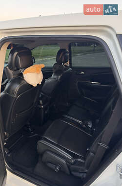 Внедорожник / Кроссовер Dodge Journey 2015 в 