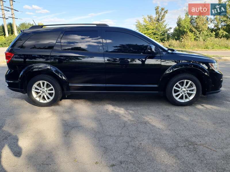Позашляховик / Кросовер Dodge Journey 2014 в Володимирі фото 4 Позашляховик / Кросовер Dodge Journey 2014 в Володимирі